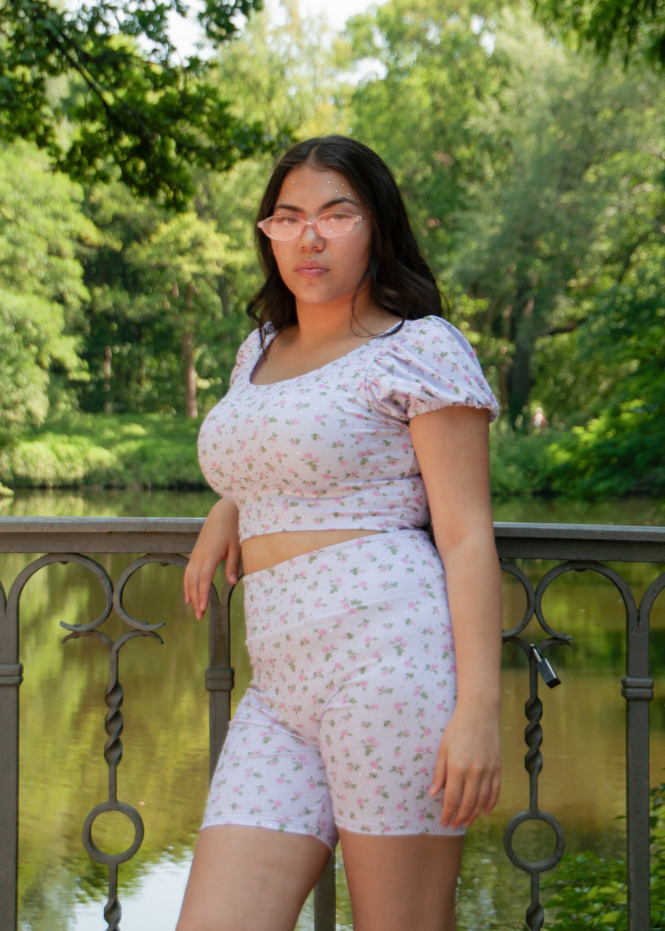 The Glamour Rose Running Short